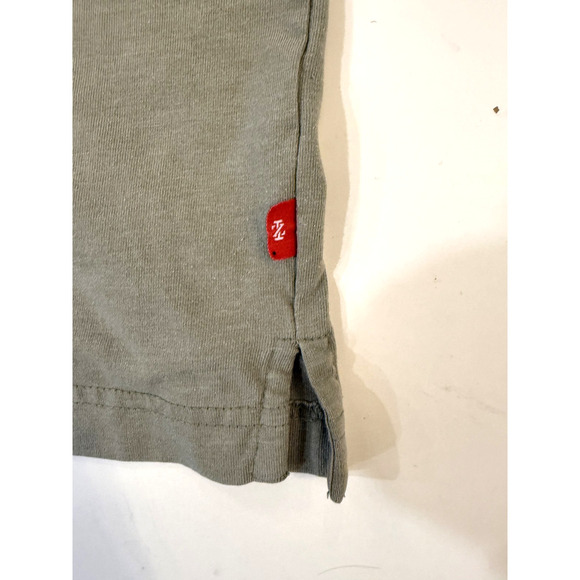 Izod Shirt Mens Medium Army Green Chest Pocket Casual Short Sleeve Crewneck Tee - Picture 3 of 7